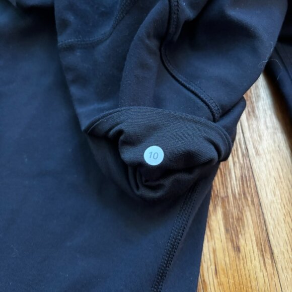 Lululemon Low Rise Align Capri - Picture 4 of 7